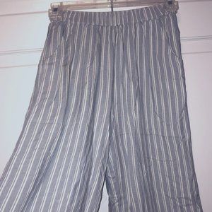 American Eagle Flowy Pants